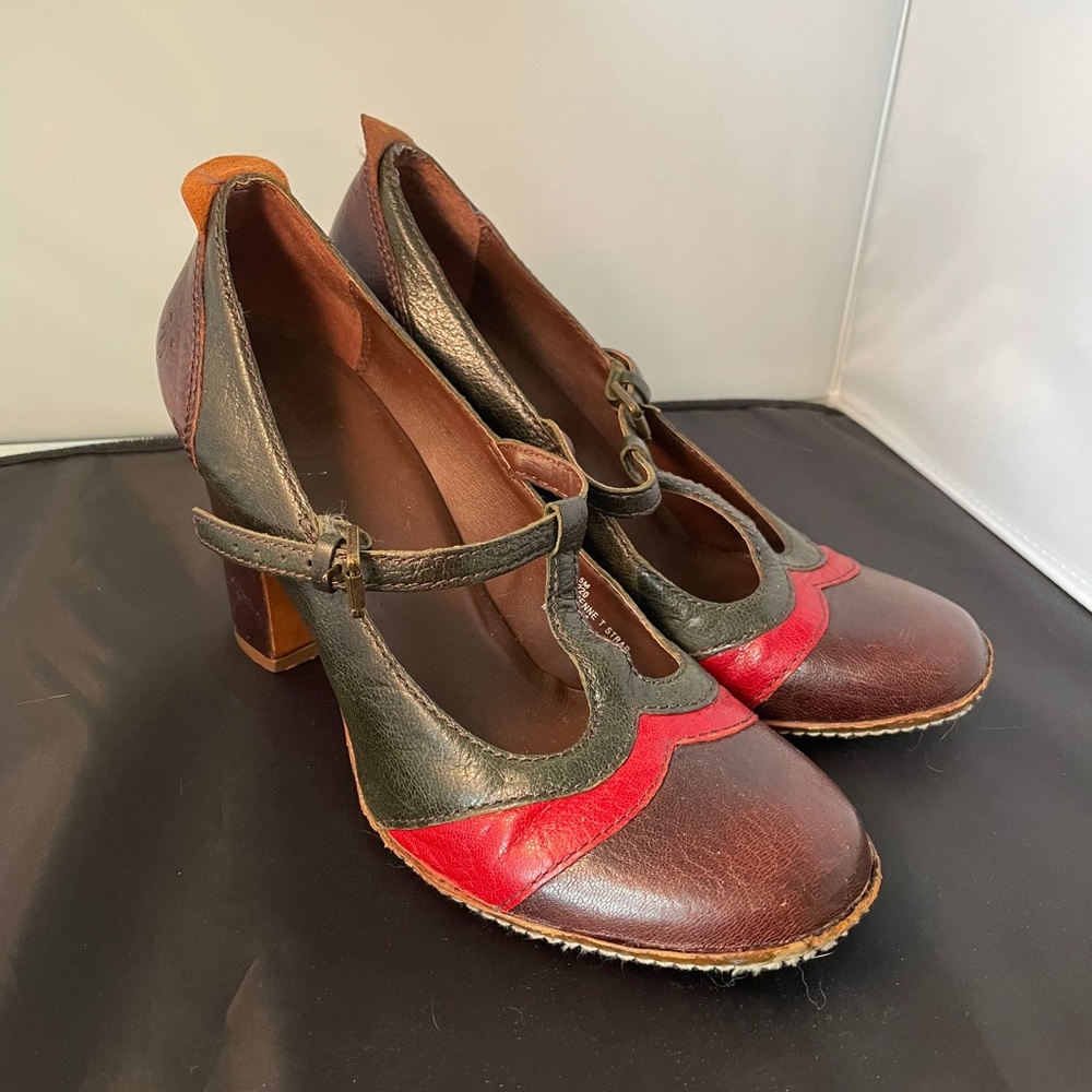 Frye Adrienne t-strap heels - Size 7.5